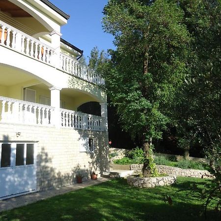 Apartmani Ban Omisalj Exterior photo